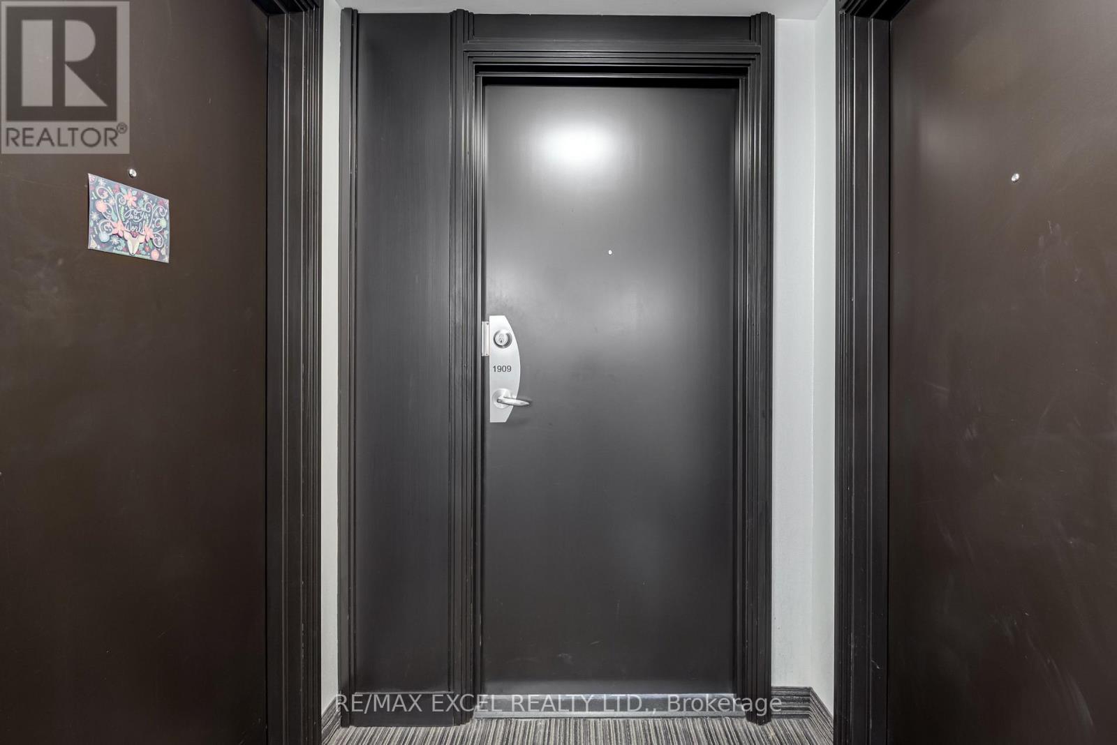 1909 - 33 Sheppard Avenue E, Toronto, Ontario  M2N 7K1 - Photo 6 - C13701446