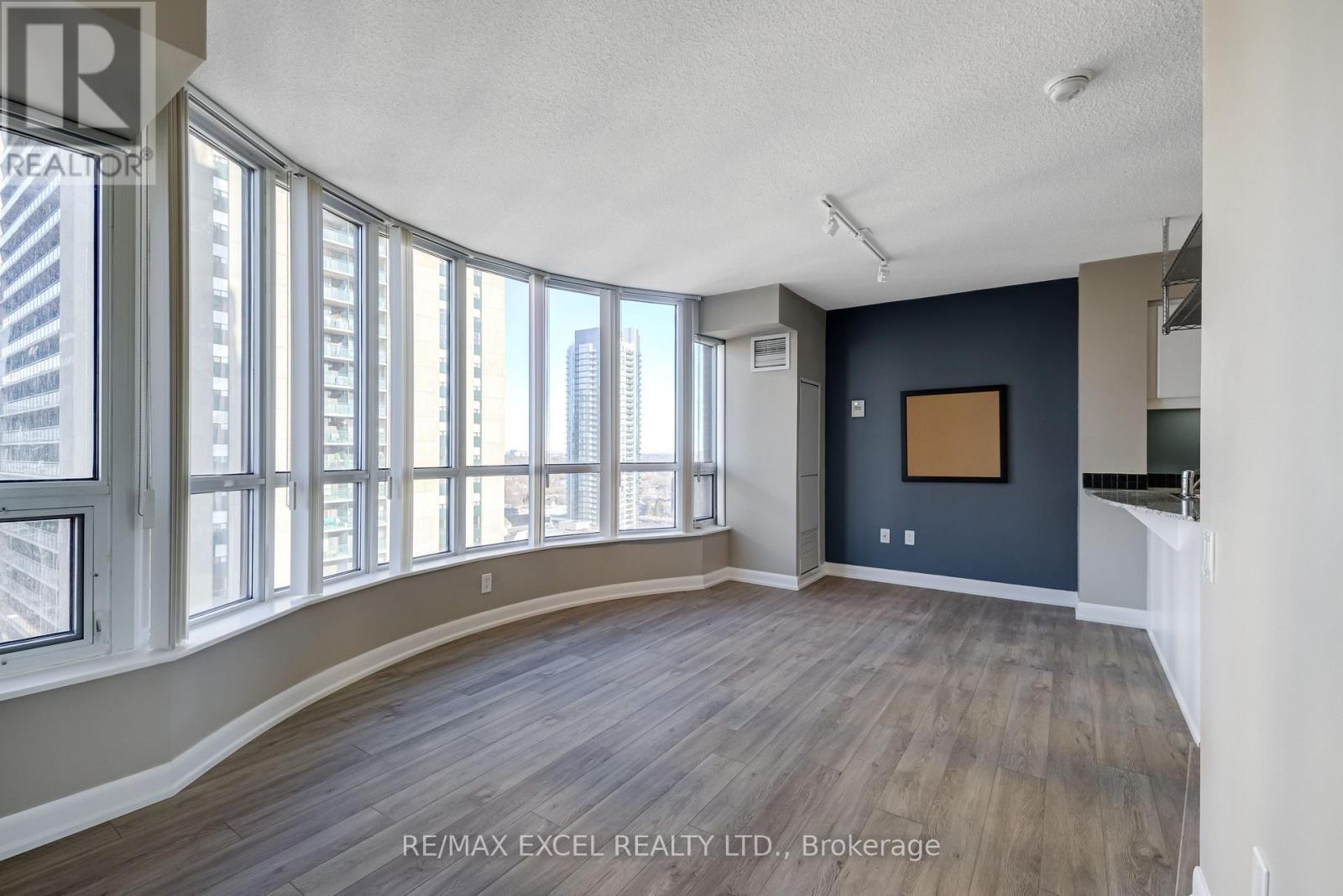 1909 - 33 Sheppard Avenue E, Toronto, Ontario  M2N 7K1 - Photo 8 - C13701446