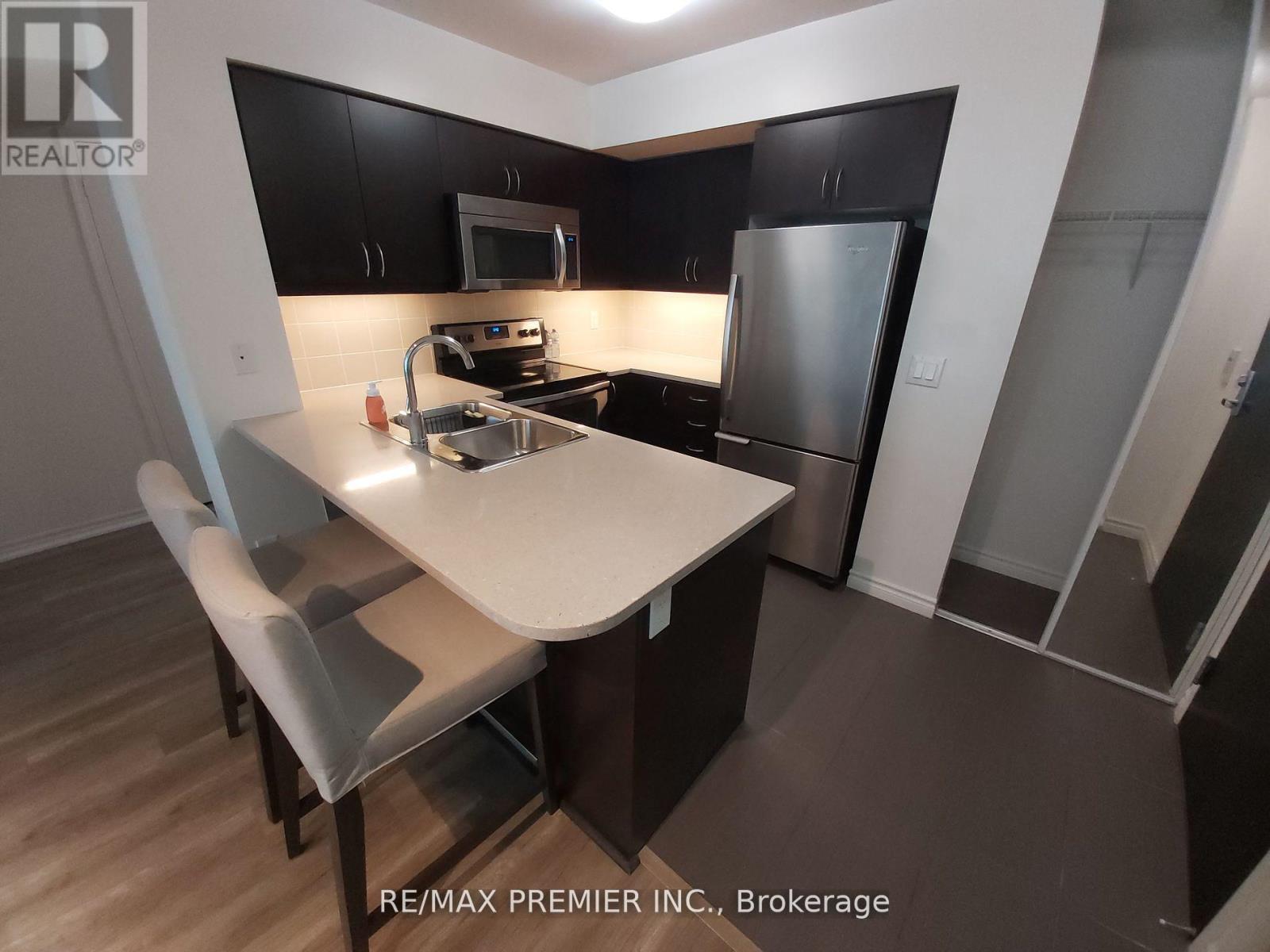 2507 - 19 Grand Trunk Crescent, Toronto, Ontario  M5J 3A3 - Photo 2 - C13701464
