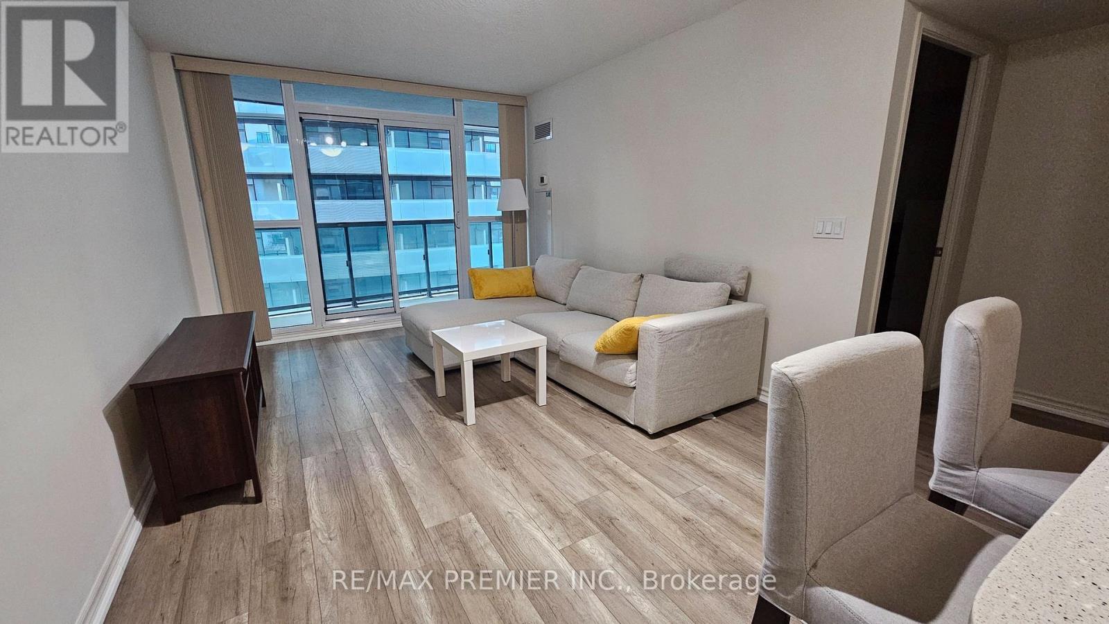 2507 - 19 Grand Trunk Crescent, Toronto, Ontario  M5J 3A3 - Photo 3 - C13701464