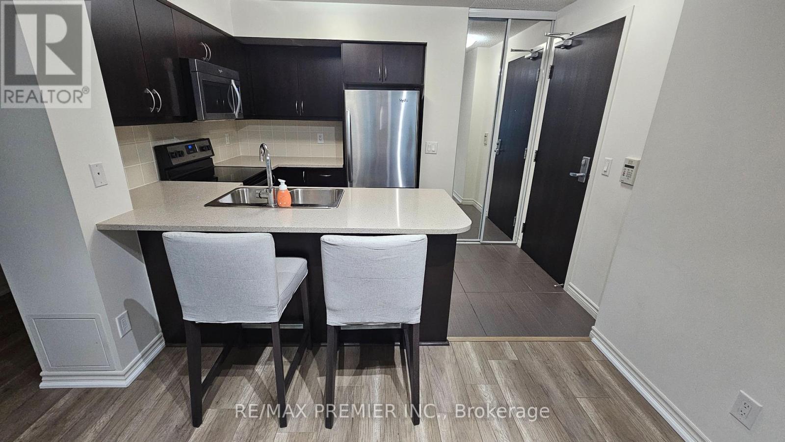 2507 - 19 Grand Trunk Crescent, Toronto, Ontario  M5J 3A3 - Photo 6 - C13701464
