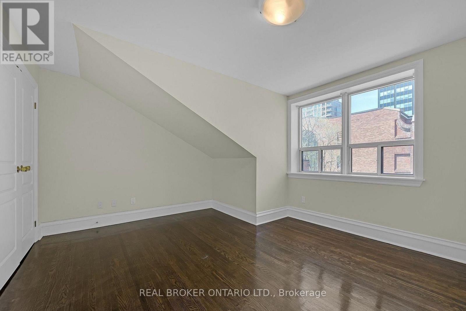 3 - 12 Foxbar Road, Toronto, Ontario  M4V 2G6 - Photo 11 - C13701532