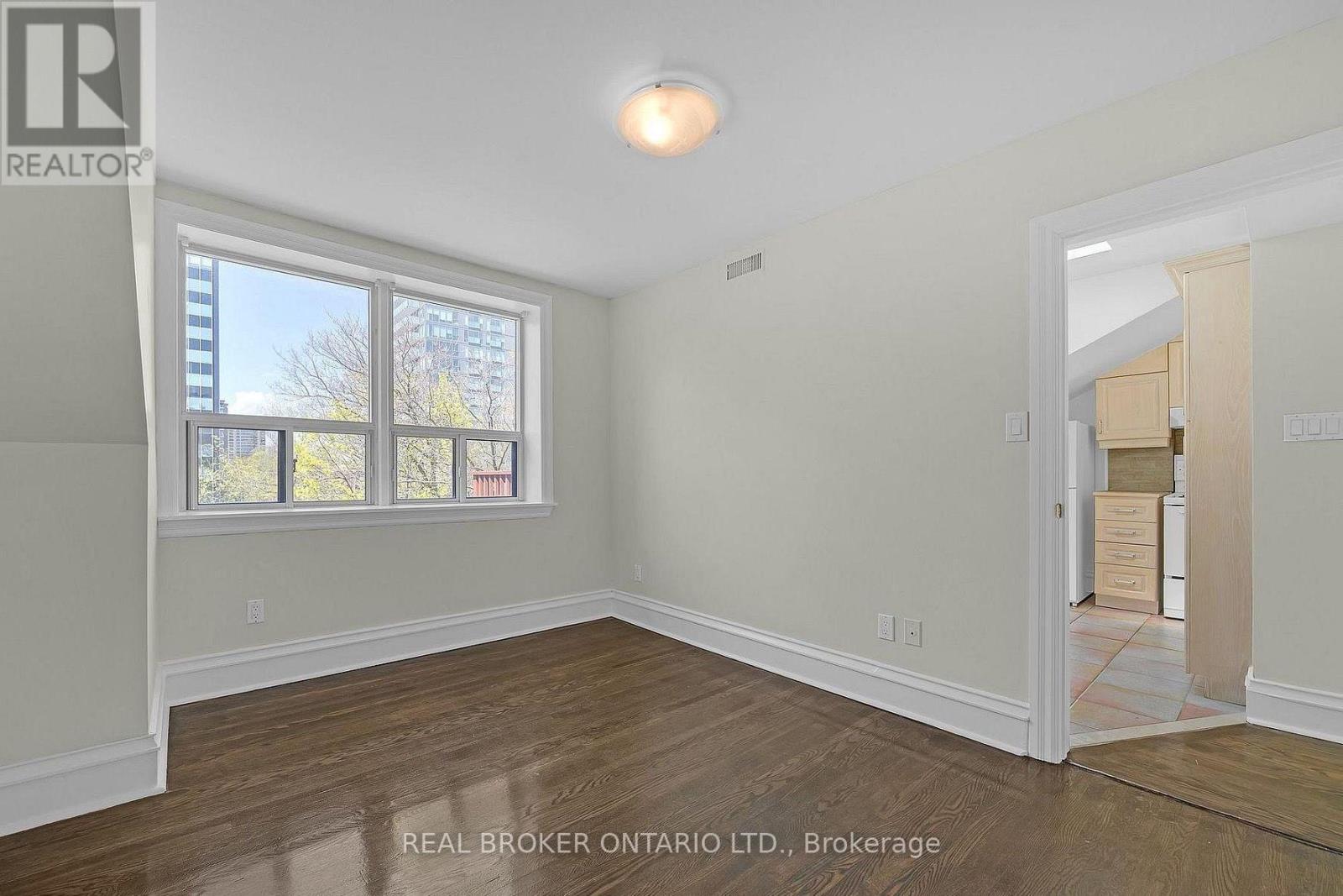 3 - 12 Foxbar Road, Toronto, Ontario  M4V 2G6 - Photo 12 - C13701532