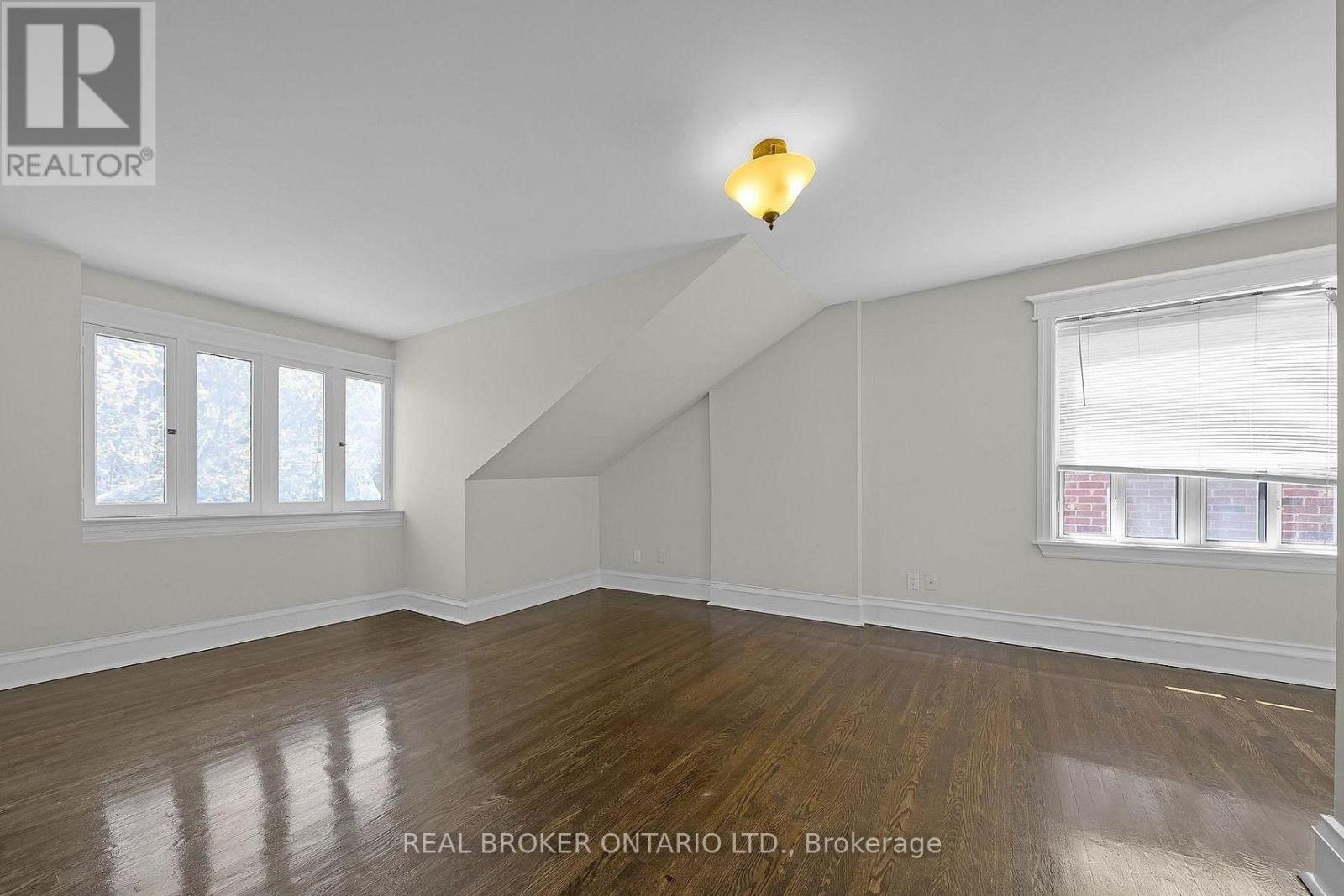 3 - 12 Foxbar Road, Toronto, Ontario  M4V 2G6 - Photo 4 - C13701532