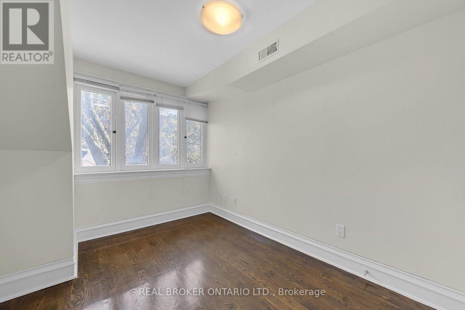 3 - 12 Foxbar Road, Toronto, Ontario  M4V 2G6 - Photo 7 - C13701532