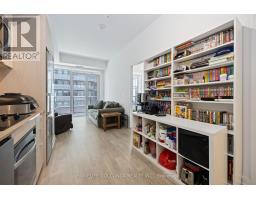 1728 - 70 PRINCESS STREET, Toronto, Ontario