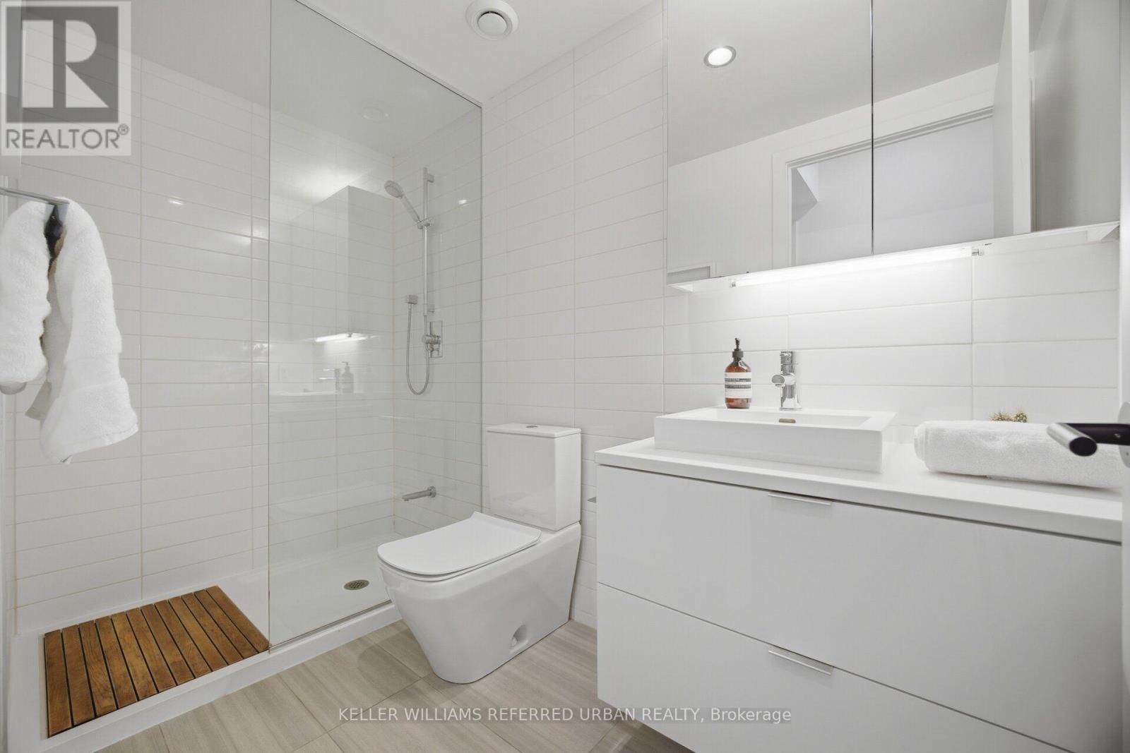 Th105 - 170 Bayview Avenue, Toronto, Ontario  M5A 0M4 - Photo 20 - C13701602