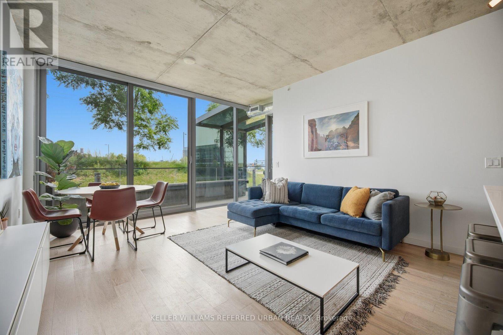 Th105 - 170 Bayview Avenue, Toronto, Ontario  M5A 0M4 - Photo 3 - C13701602