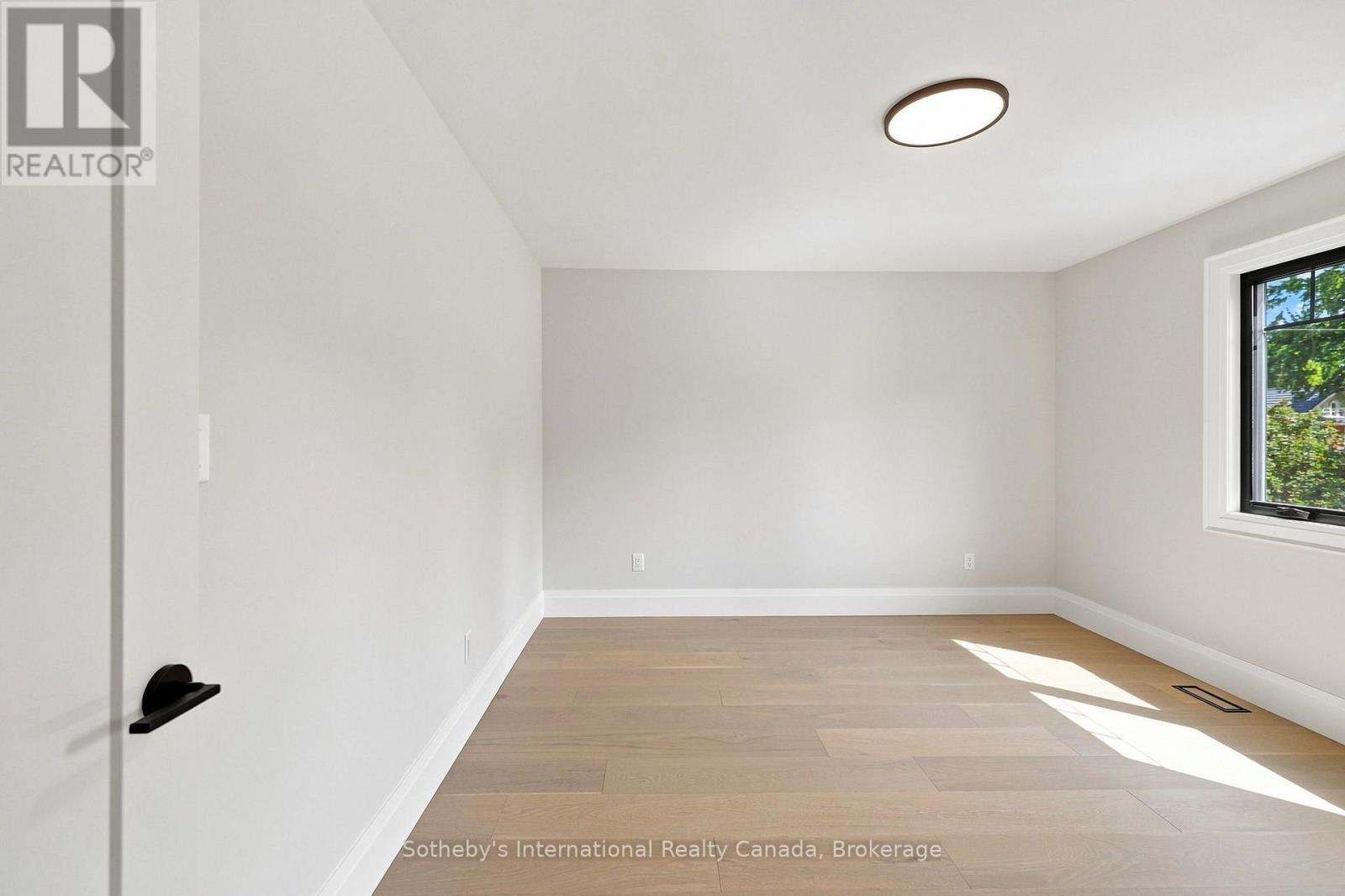 222 Oak Street, Collingwood, Ontario  L9Y 2Y1 - Photo 37 - S13701580