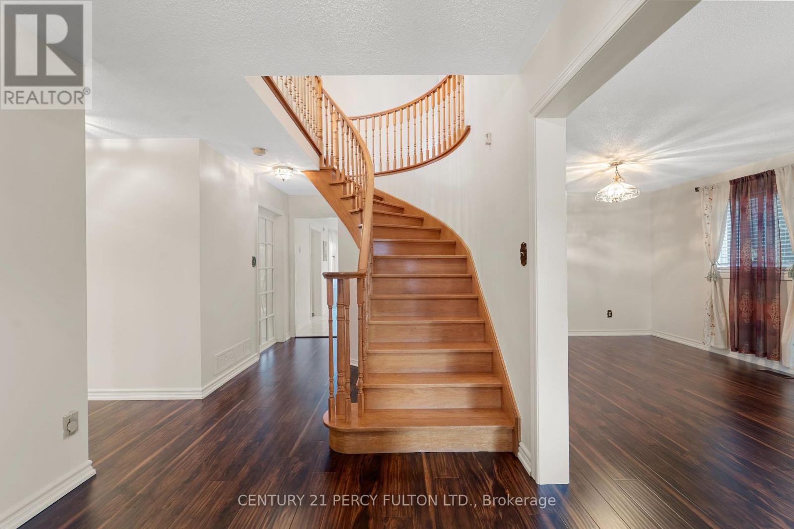 1913 Rosebank Road, Pickering, Ontario  L1V 1P7 - Photo 14 - E13701522