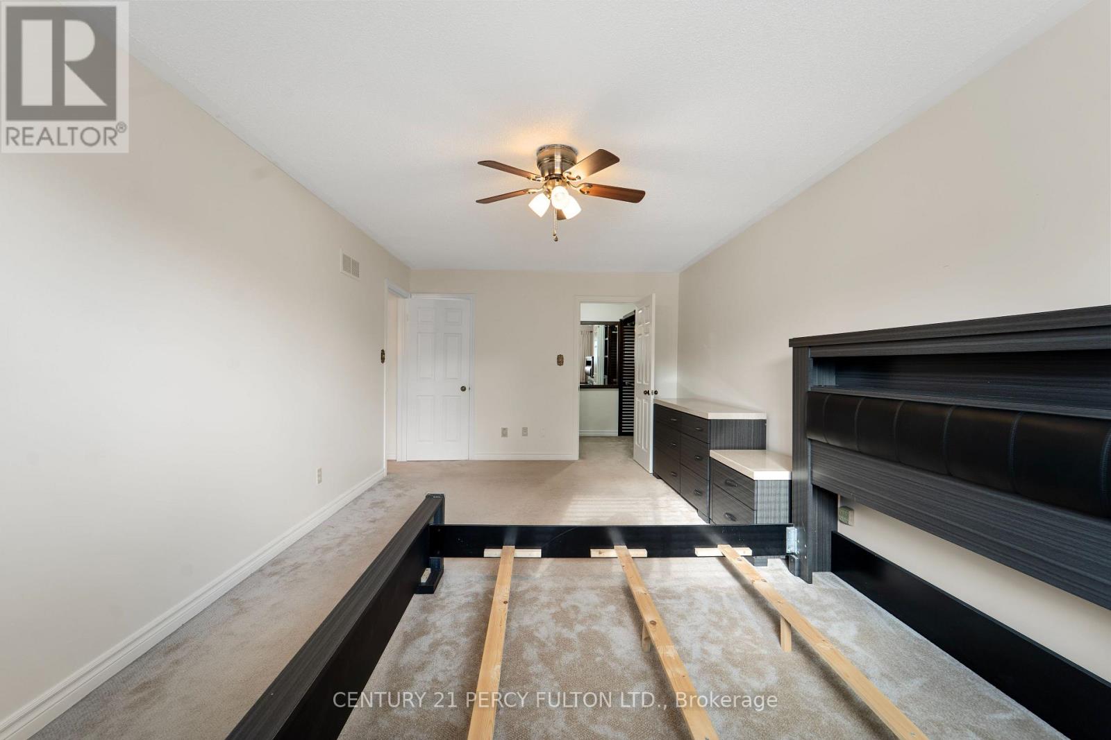 1913 Rosebank Road, Pickering, Ontario  L1V 1P7 - Photo 17 - E13701522