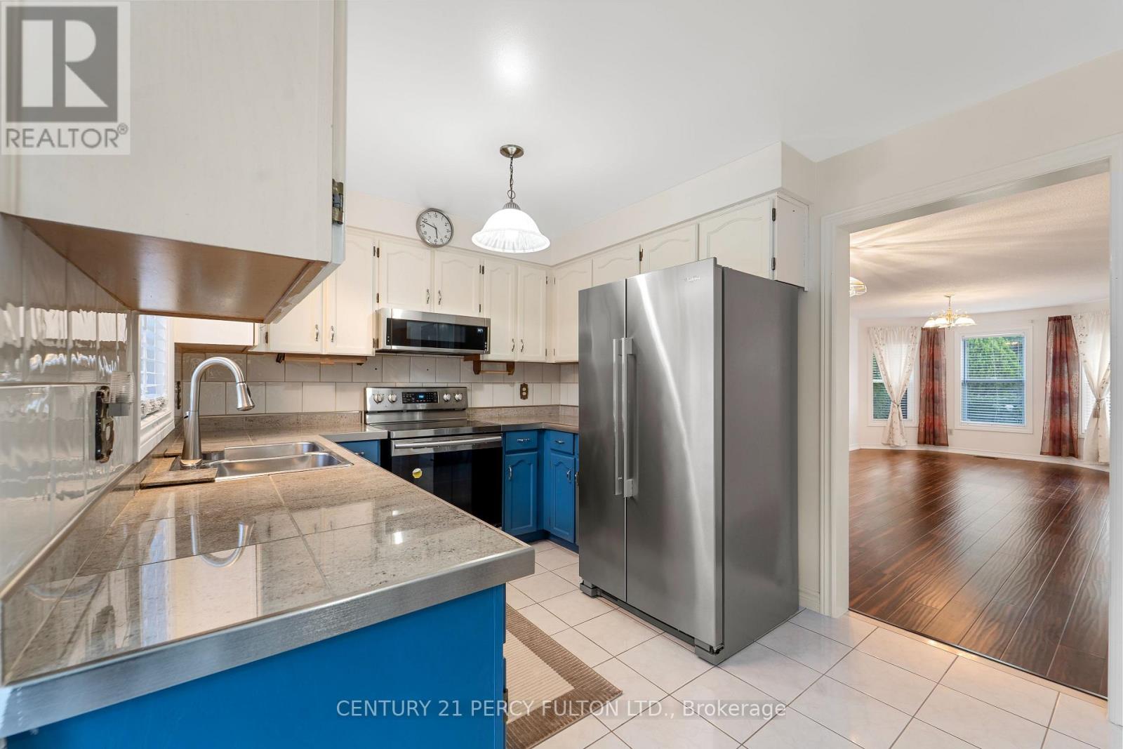 1913 Rosebank Road, Pickering, Ontario  L1V 1P7 - Photo 7 - E13701522