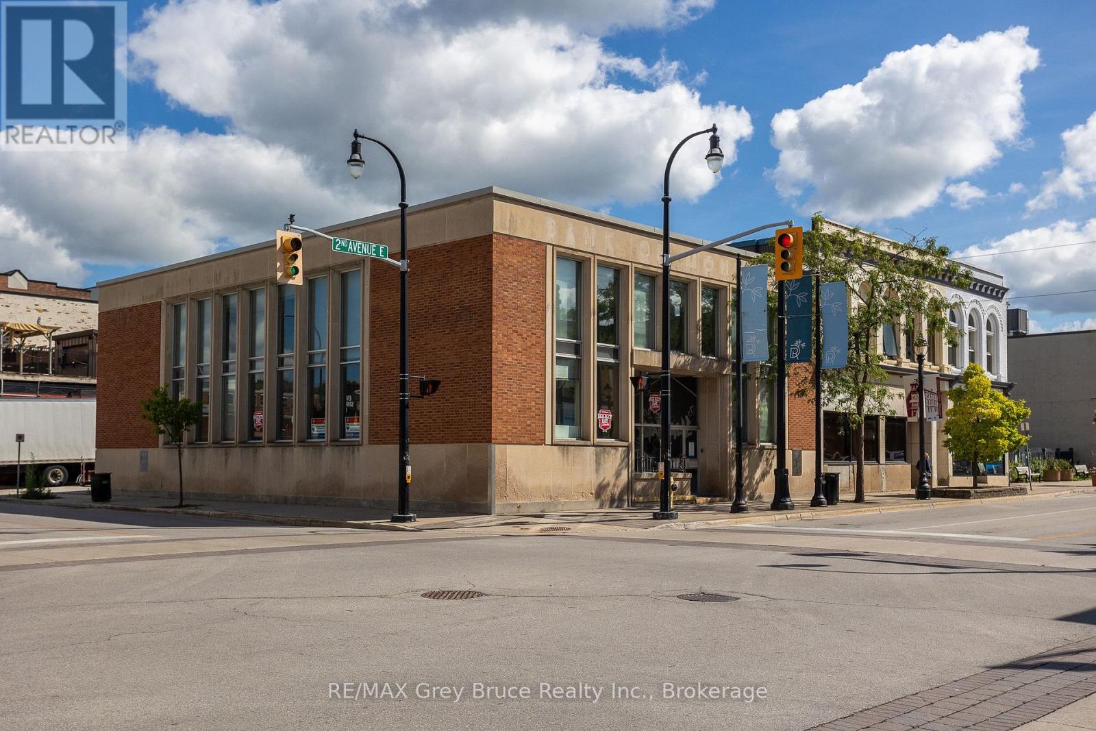 899 2nd Avenue, Owen Sound, Ontario  N4K 2H2 - Photo 2 - X13701550
