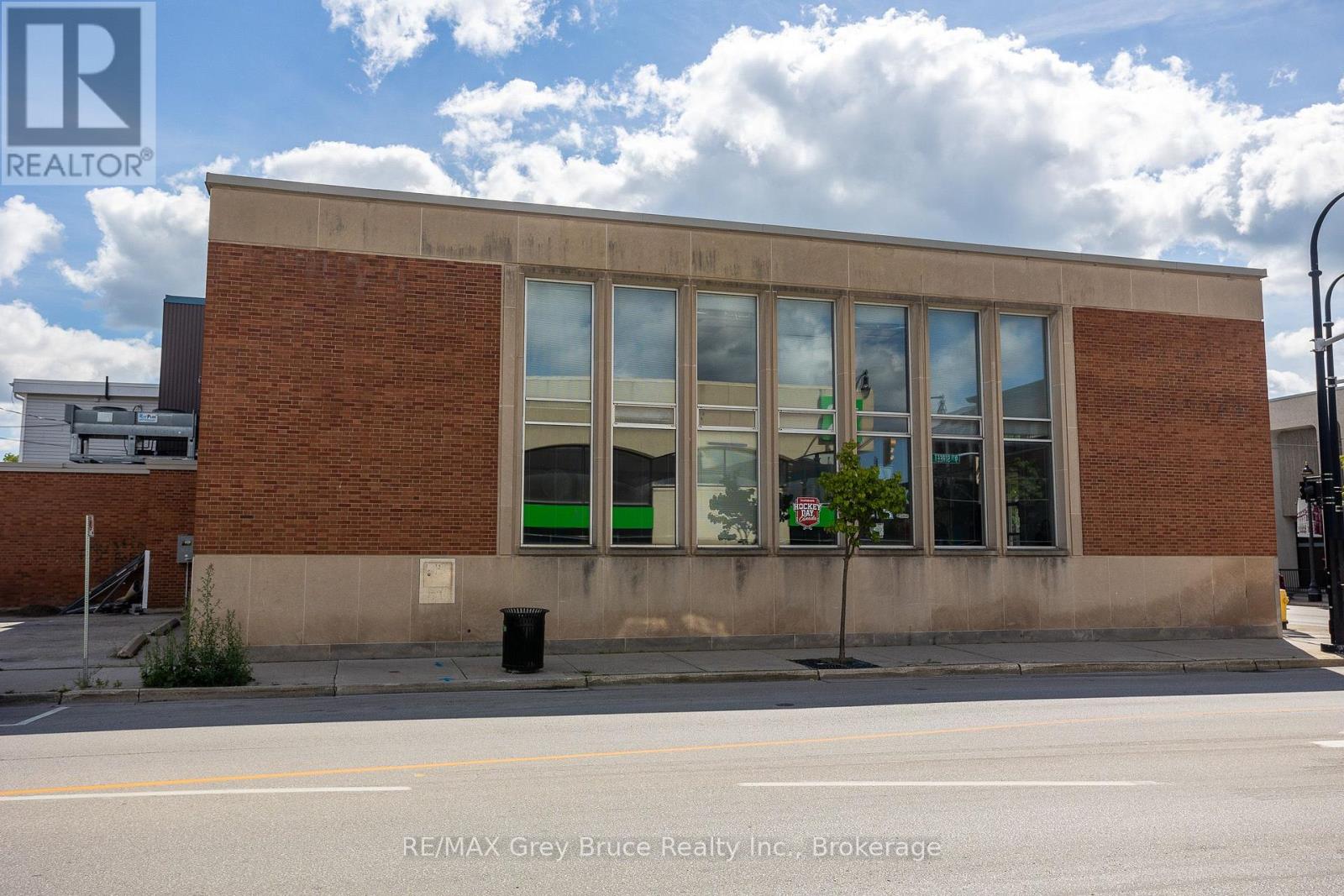 899 2nd Avenue, Owen Sound, Ontario  N4K 2H2 - Photo 3 - X13701550