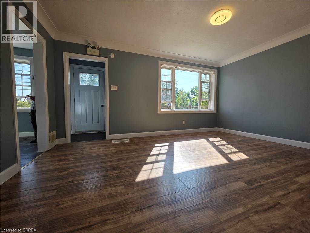 32 Forest Road, Brantford, Ontario  N3S 6W2 - Photo 5 - 40857574