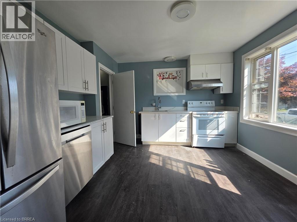 32 Forest Road, Brantford, Ontario  N3S 6W2 - Photo 8 - 40857574