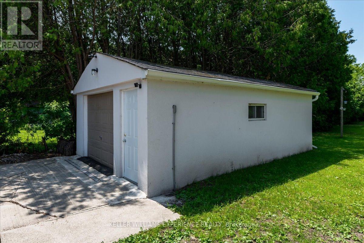 31 River Drive, Essa, Ontario  L3W 0G8 - Photo 20 - N13701626