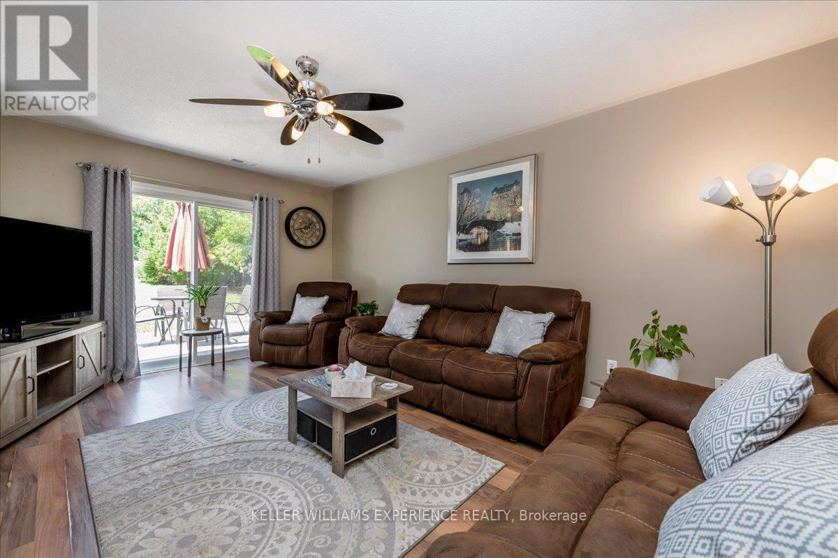 31 River Drive, Essa, Ontario  L3W 0G8 - Photo 9 - N13701626