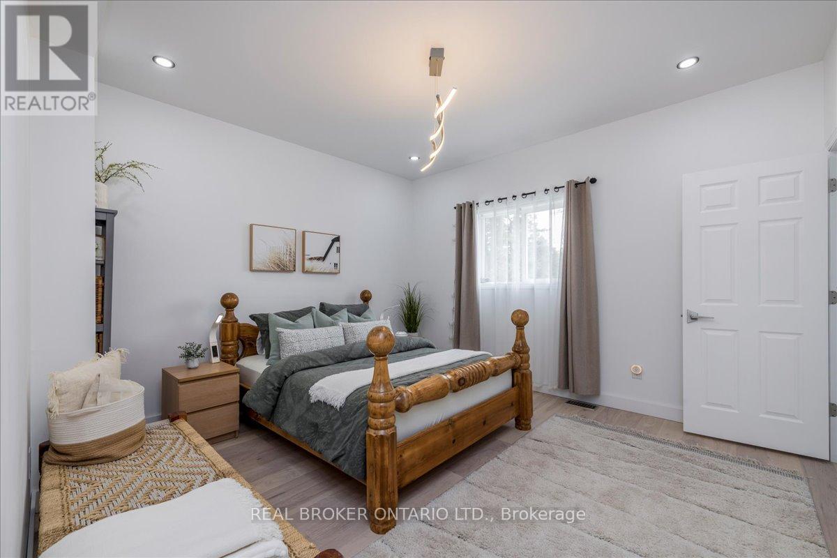 3665 Baldwick Lane, Springwater, Ontario  L0M 1T2 - Photo 16 - S13701516