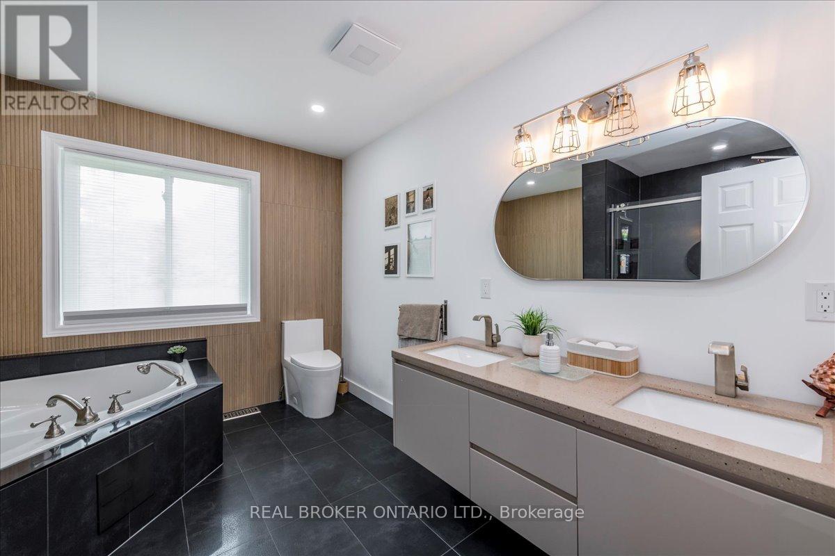 3665 Baldwick Lane, Springwater, Ontario  L0M 1T2 - Photo 24 - S13701516