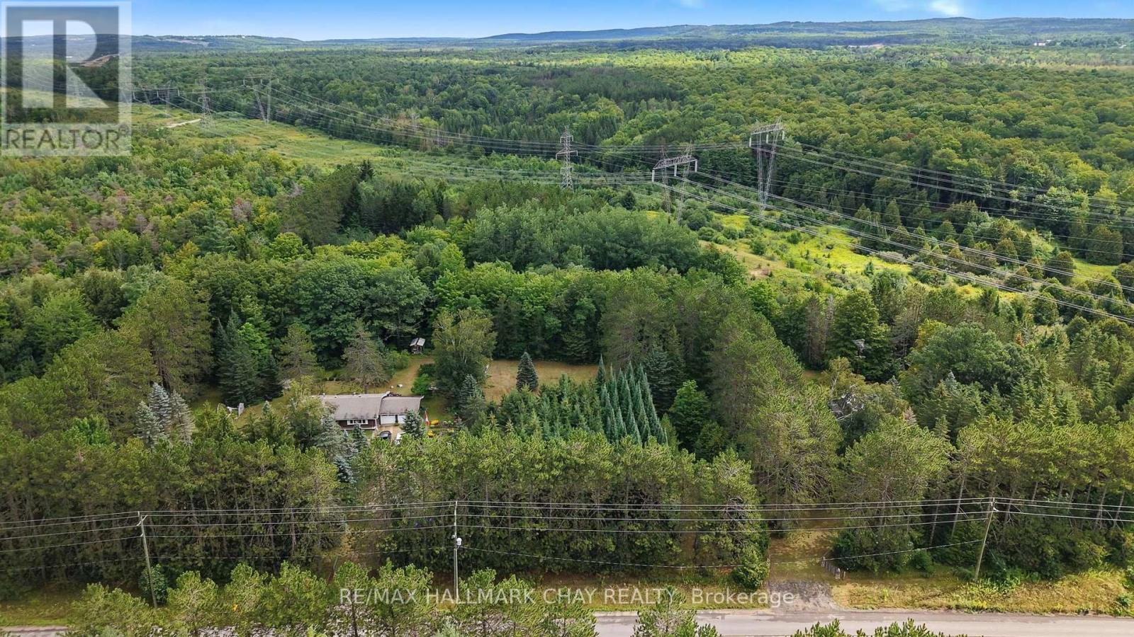 1347 Old Second Road N, Springwater, Ontario  L0L 2K0 - Photo 8 - S13699038