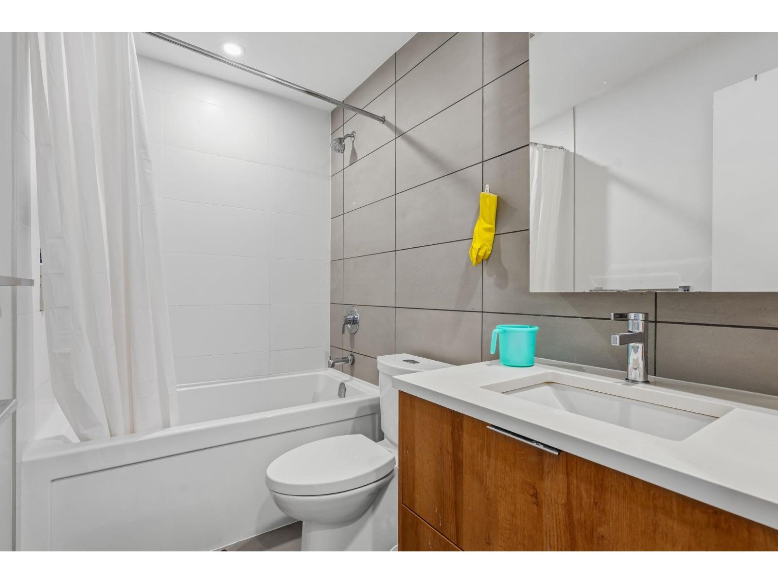 902 13359 Old Yale Road, Surrey, British Columbia  V3T 0S4 - Photo 14 - R3157126