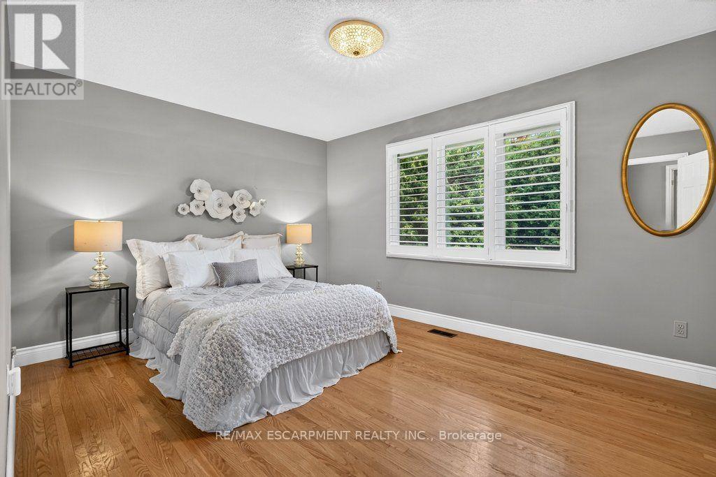 2148 Kerns Road, Burlington, Ontario  L7P 2W3 - Photo 17 - W13701434