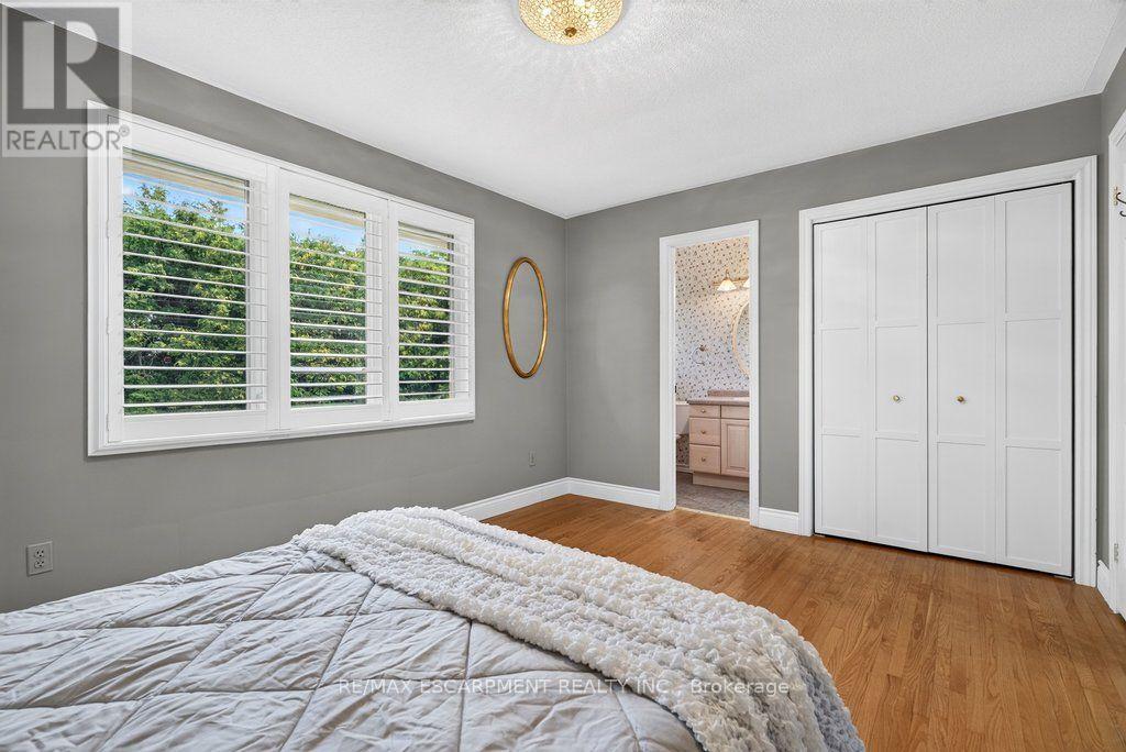 2148 Kerns Road, Burlington, Ontario  L7P 2W3 - Photo 18 - W13701434