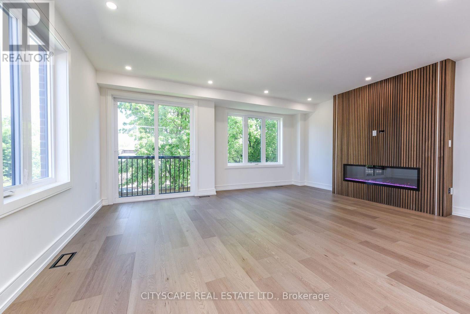 954 Fourth Street, Mississauga, Ontario  L5E 1J9 - Photo 19 - W13701440