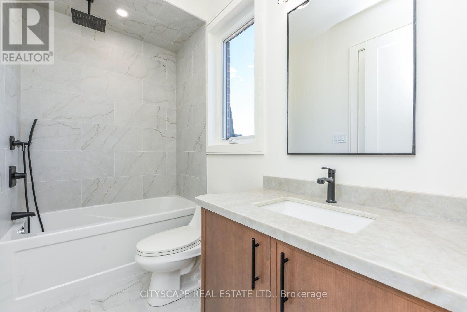 954 Fourth Street, Mississauga, Ontario  L5E 1J9 - Photo 29 - W13701440