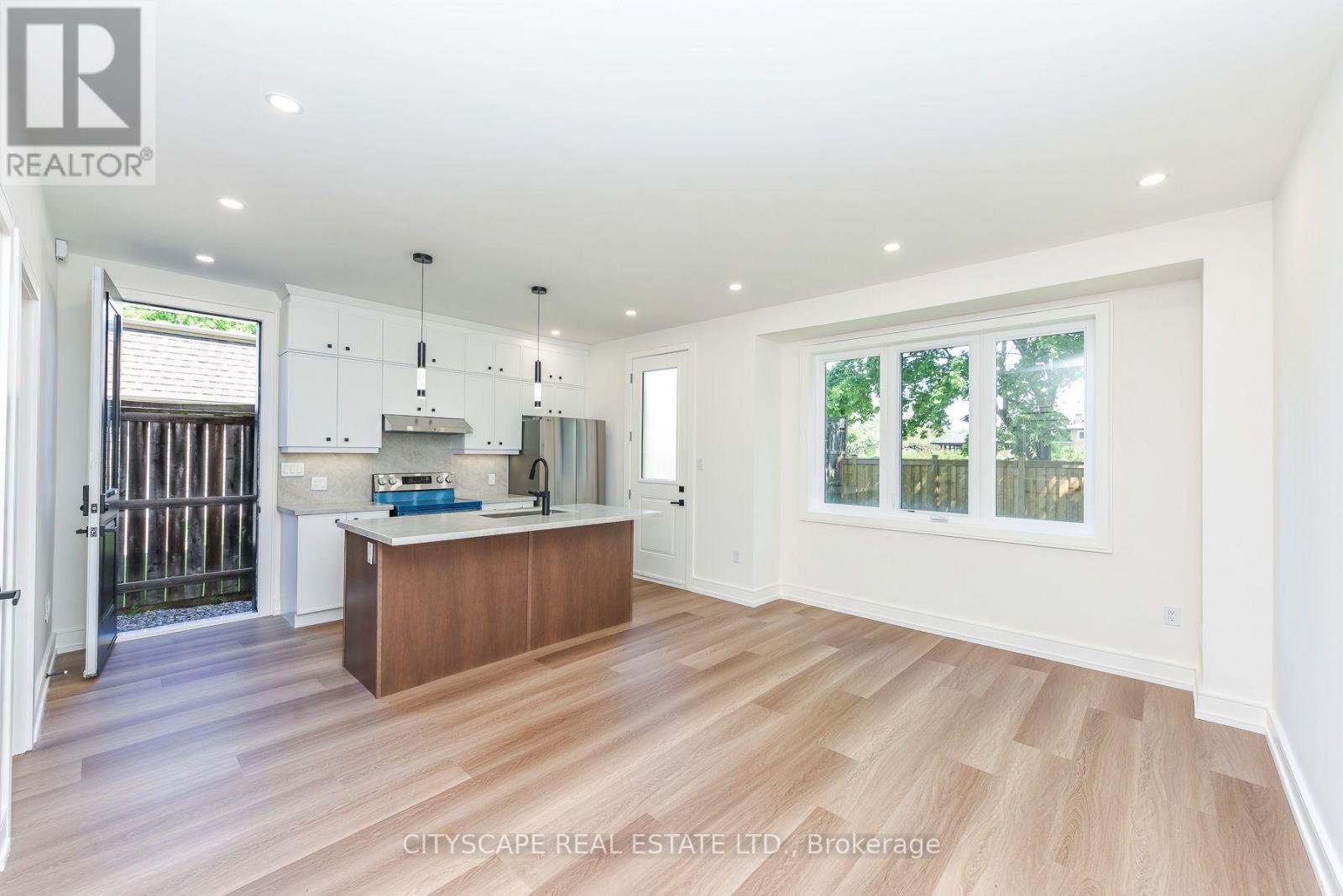 954 Fourth Street, Mississauga, Ontario  L5E 1J9 - Photo 40 - W13701440