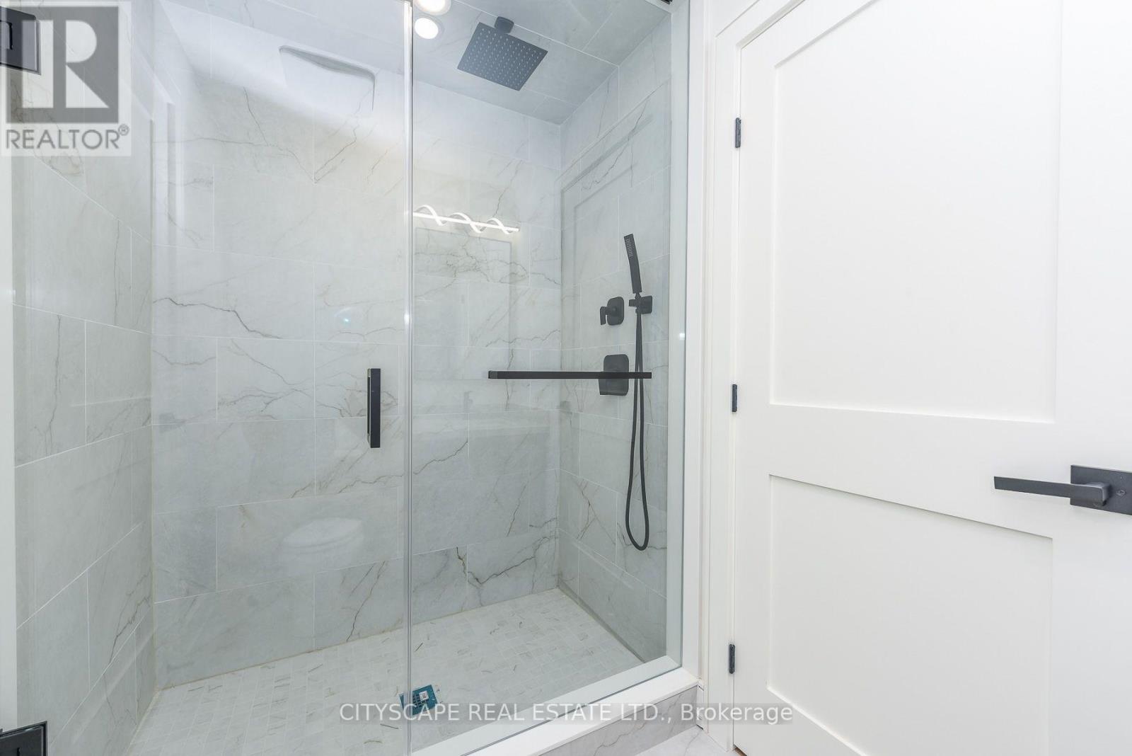 954 Fourth Street, Mississauga, Ontario  L5E 1J9 - Photo 50 - W13701440