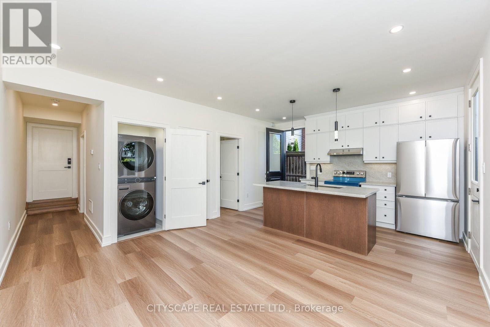 956 Fourth Street, Mississauga, Ontario  L5E 1J9 - Photo 43 - W13701448