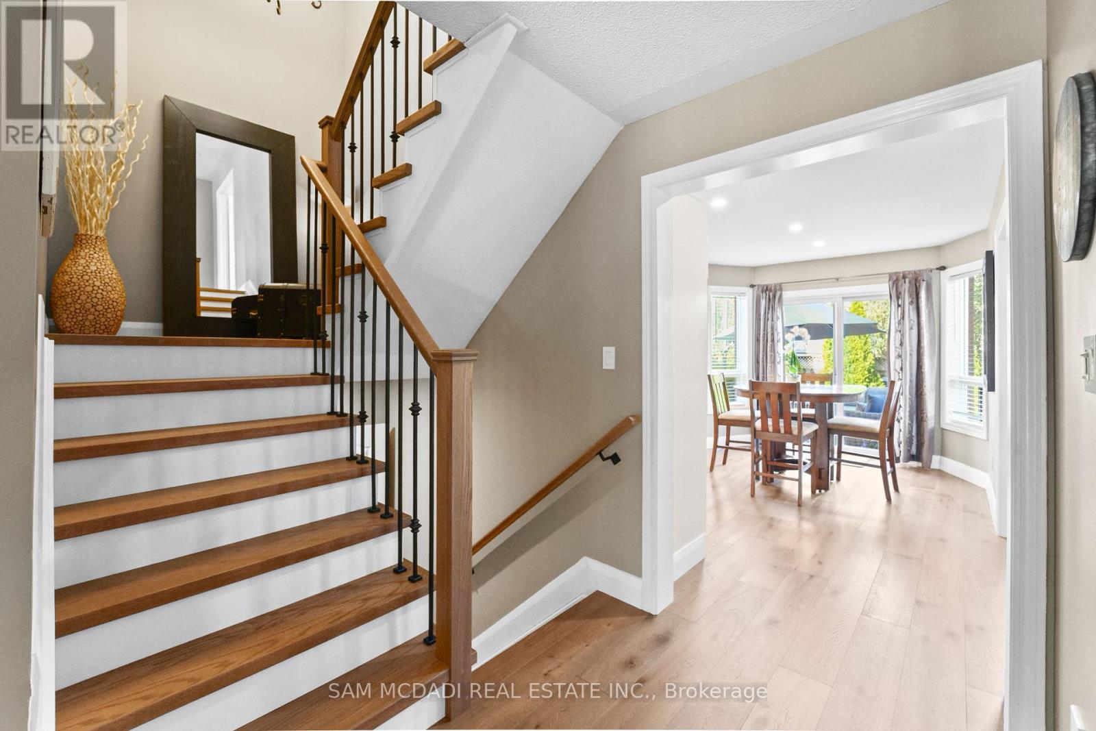 2191 Coldwater Street, Burlington, Ontario  L7L 7K2 - Photo 8 - W13701490