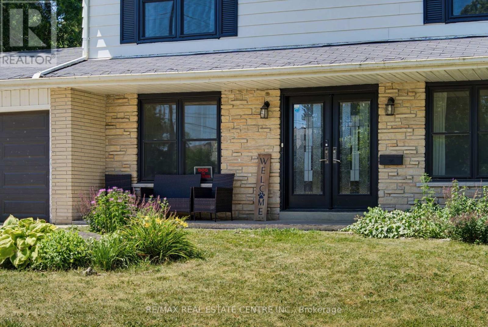 39 Amelia Street, Orangeville, Ontario  L9W 3K7 - Photo 4 - W13701492