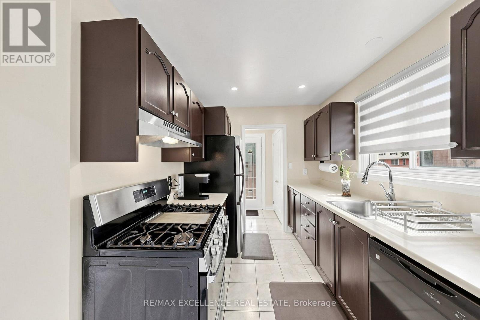 25 Graymar Road, Brampton, Ontario  L6S 1Z7 - Photo 18 - W13701526