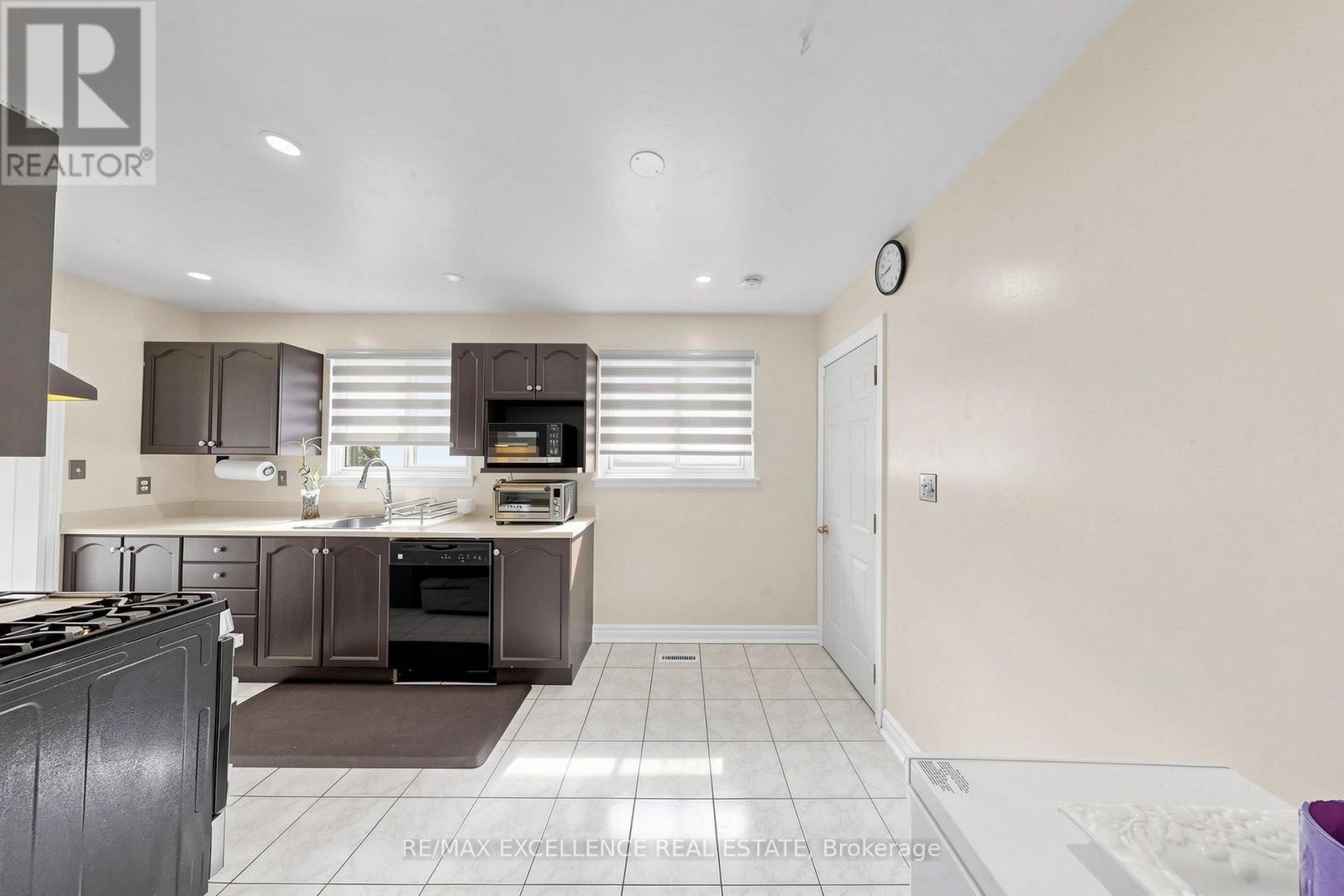 25 Graymar Road, Brampton, Ontario  L6S 1Z7 - Photo 23 - W13701526