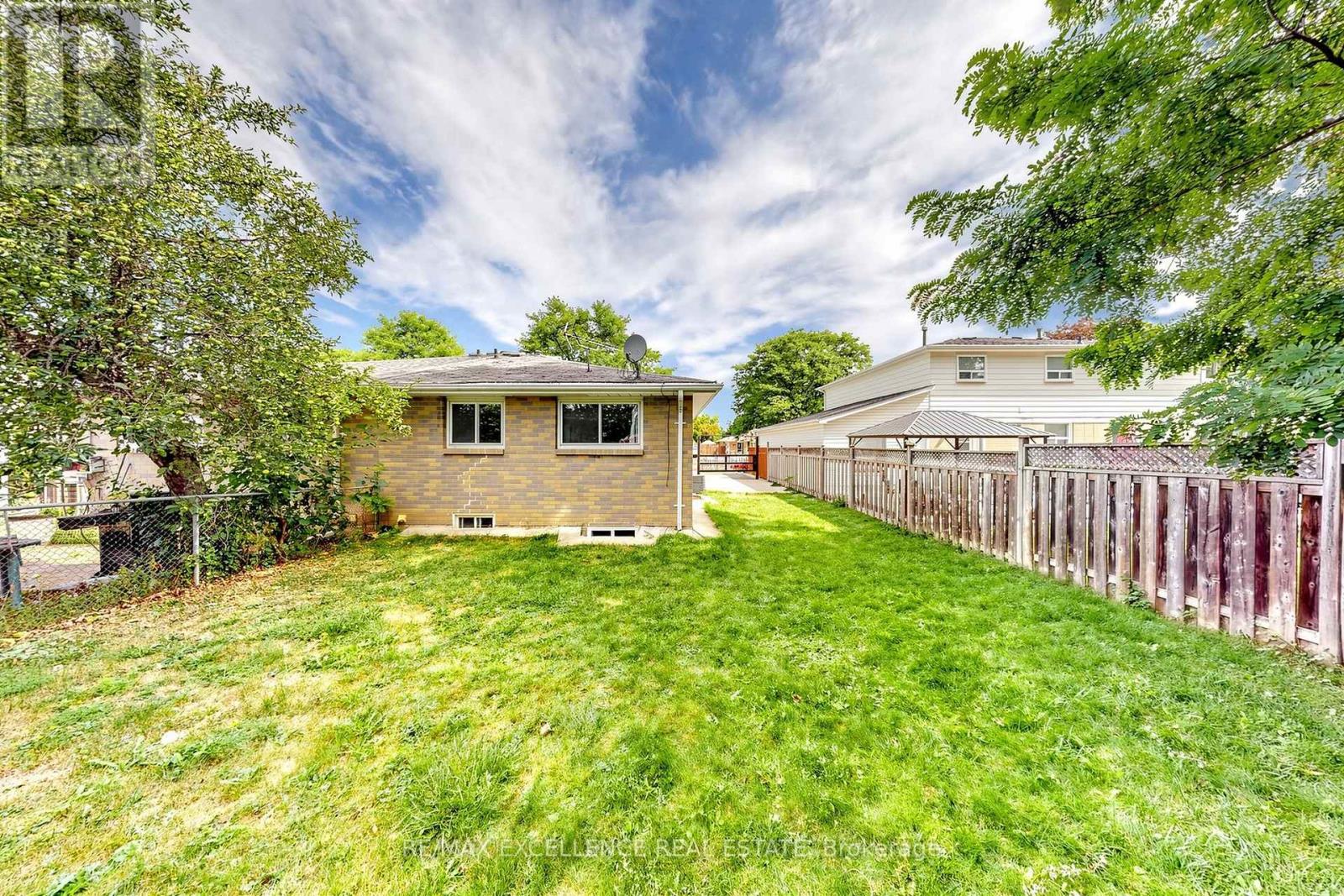 25 Graymar Road, Brampton, Ontario  L6S 1Z7 - Photo 40 - W13701526