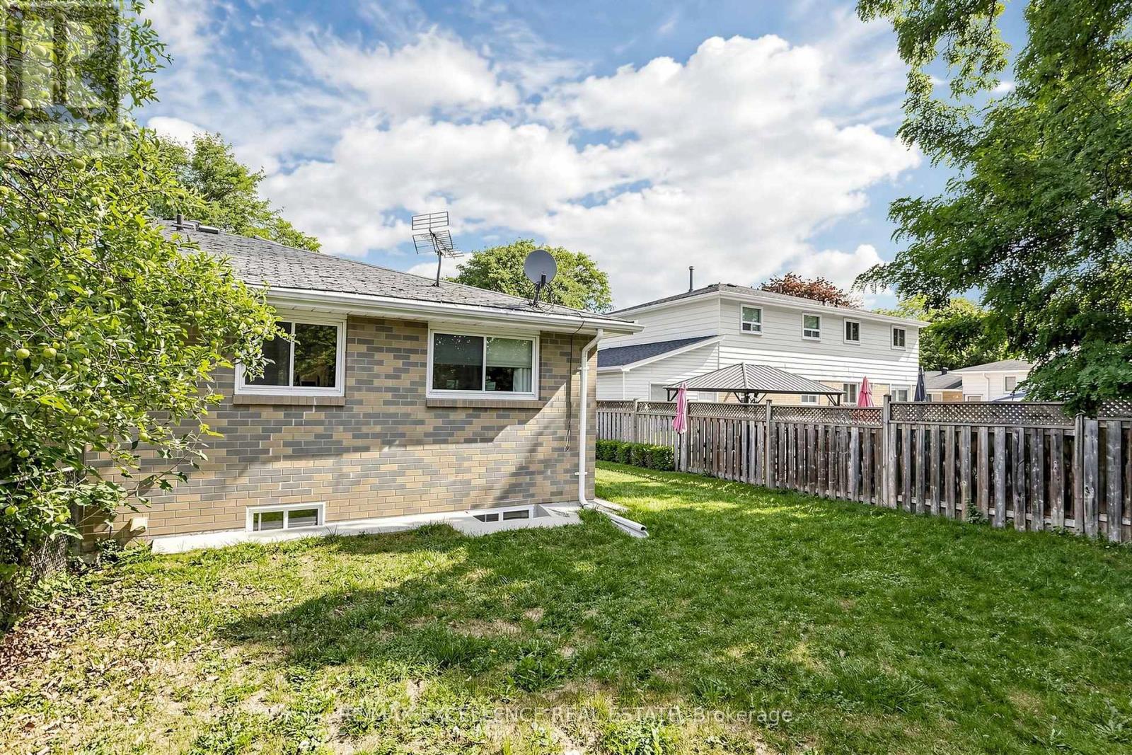 25 Graymar Road, Brampton, Ontario  L6S 1Z7 - Photo 42 - W13701526