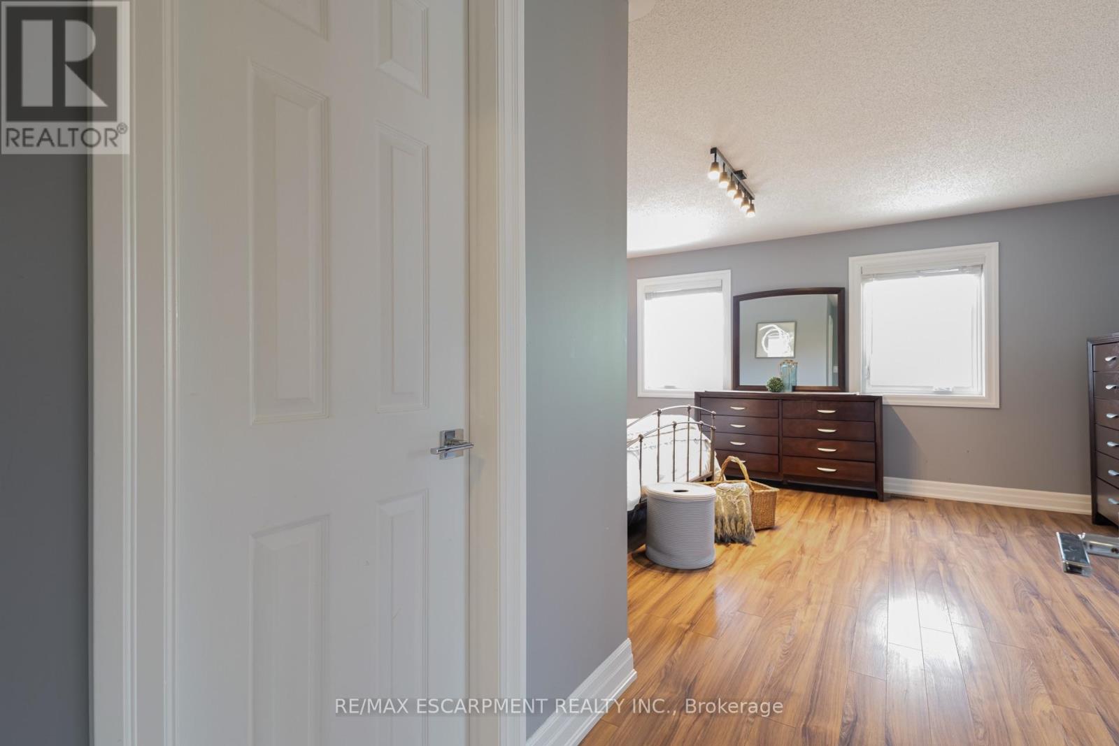 2125 White Dove Circle, Oakville, Ontario  L6M 3R6 - Photo 19 - W13701538