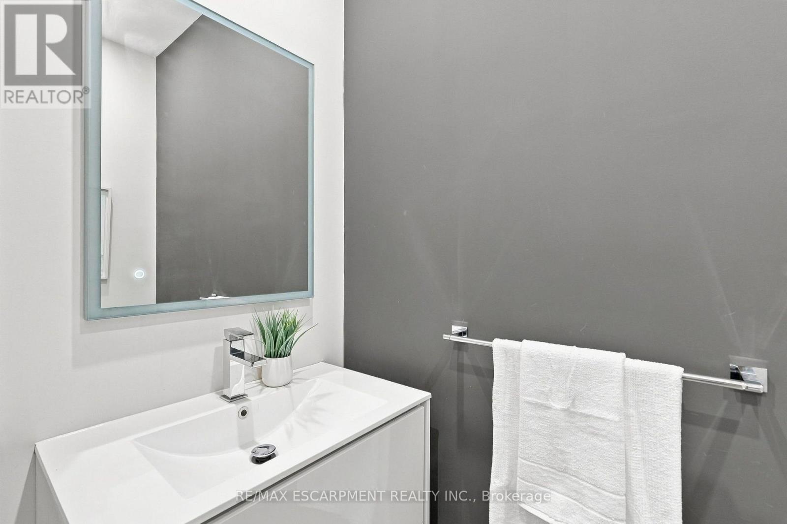 1181 Ogden Avenue, Mississauga, Ontario  L5E 2G8 - Photo 19 - W13701576