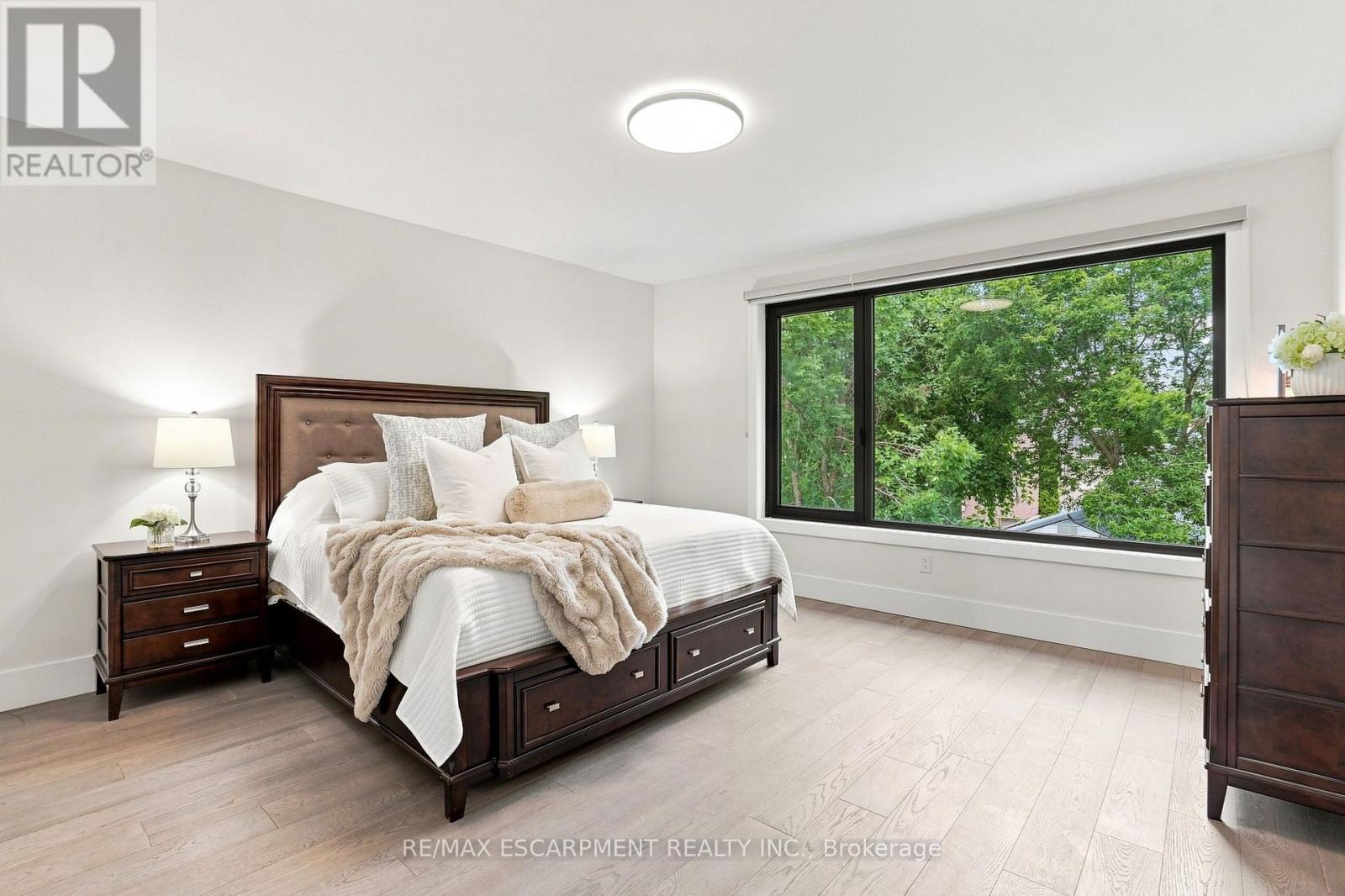 1181 Ogden Avenue, Mississauga, Ontario  L5E 2G8 - Photo 24 - W13701576