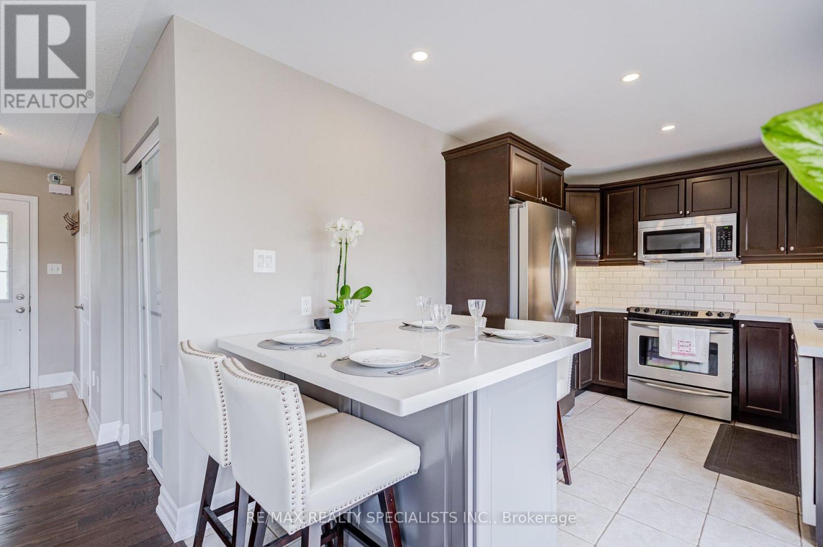 629 Symons Crossing, Milton, Ontario  L9T 7S2 - Photo 17 - W13701660