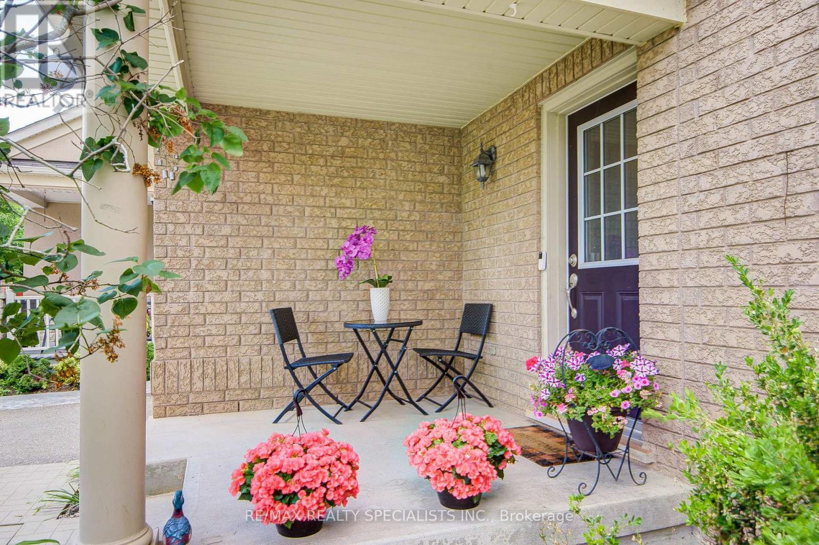 629 Symons Crossing, Milton, Ontario  L9T 7S2 - Photo 8 - W13701660