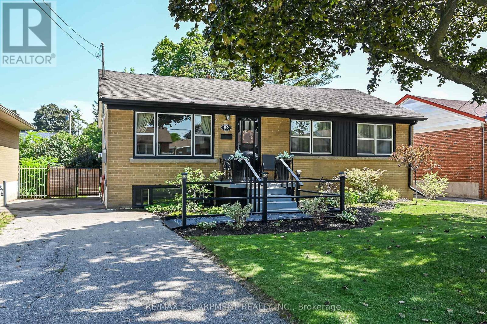 89 Wise Crescent, Hamilton, Ontario  L8T 2L7 - Photo 2 - X13701542
