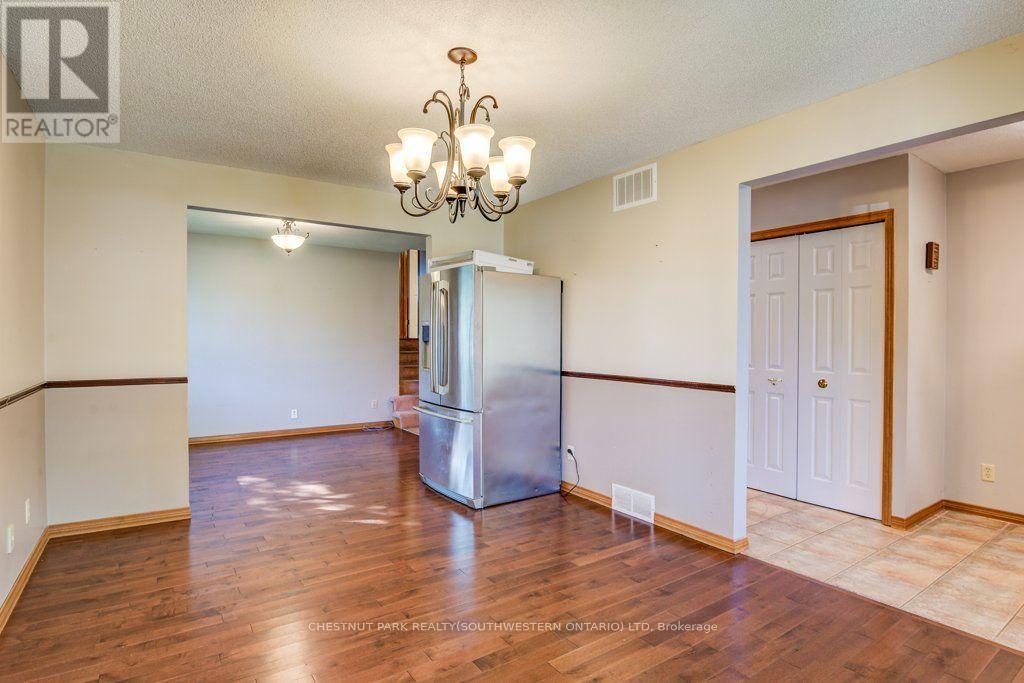 3 Cora Drive, Kitchener, Ontario  N2N 3C6 - Photo 10 - X13701544
