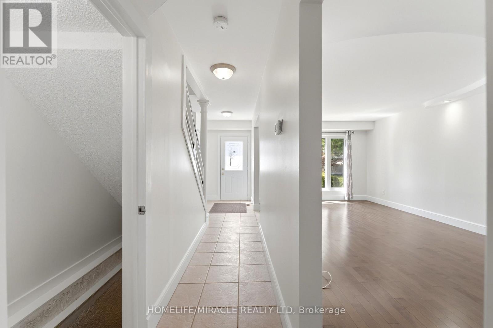 23 Heatherdale Place, Hamilton, Ontario  L9C 6K7 - Photo 3 - X13701630