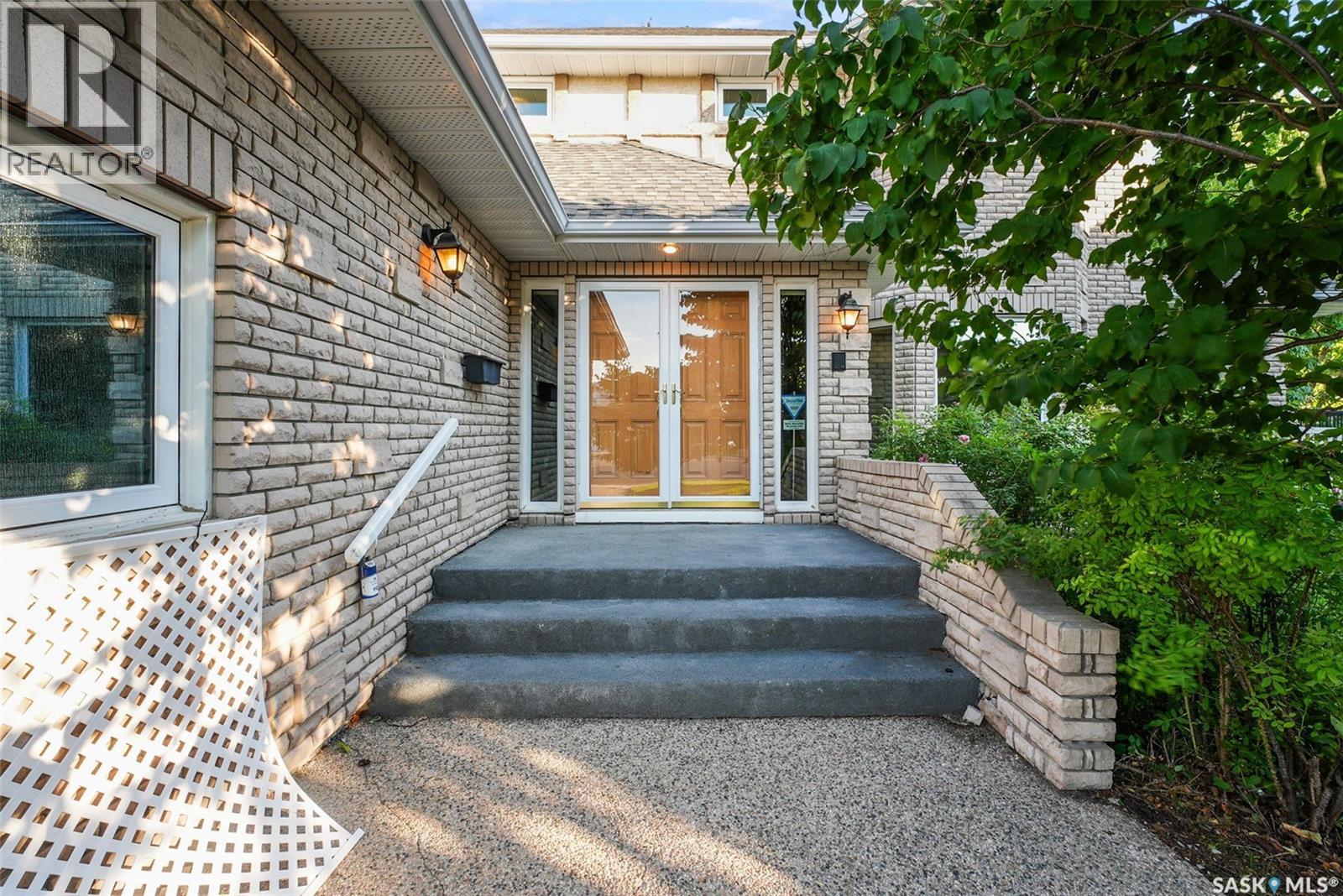 5152 Wascana Vista Place, Regina, Saskatchewan  S4V 2S3 - Photo 4 - SK046324