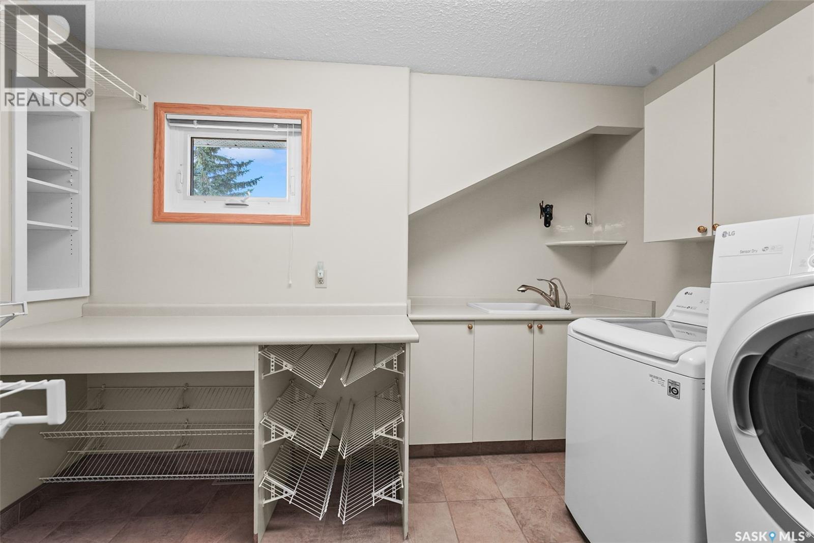 5152 Wascana Vista Place, Regina, Saskatchewan  S4V 2S3 - Photo 51 - SK046324