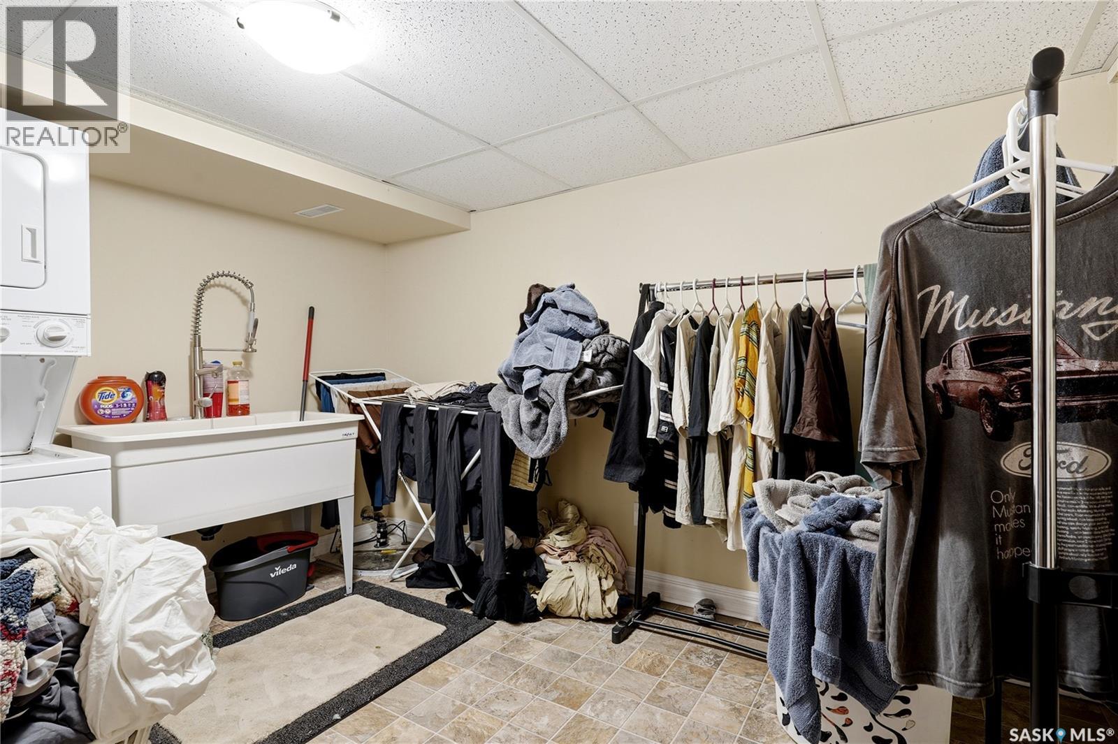 76 Angus Crescent, Regina, Saskatchewan  S4T 6N2 - Photo 28 - SK046287